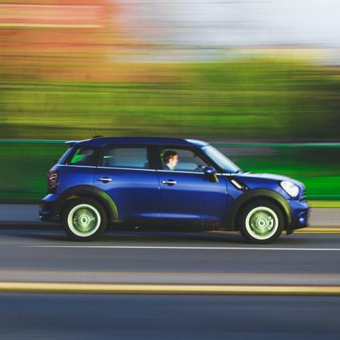 Как получить права категории B на механике?